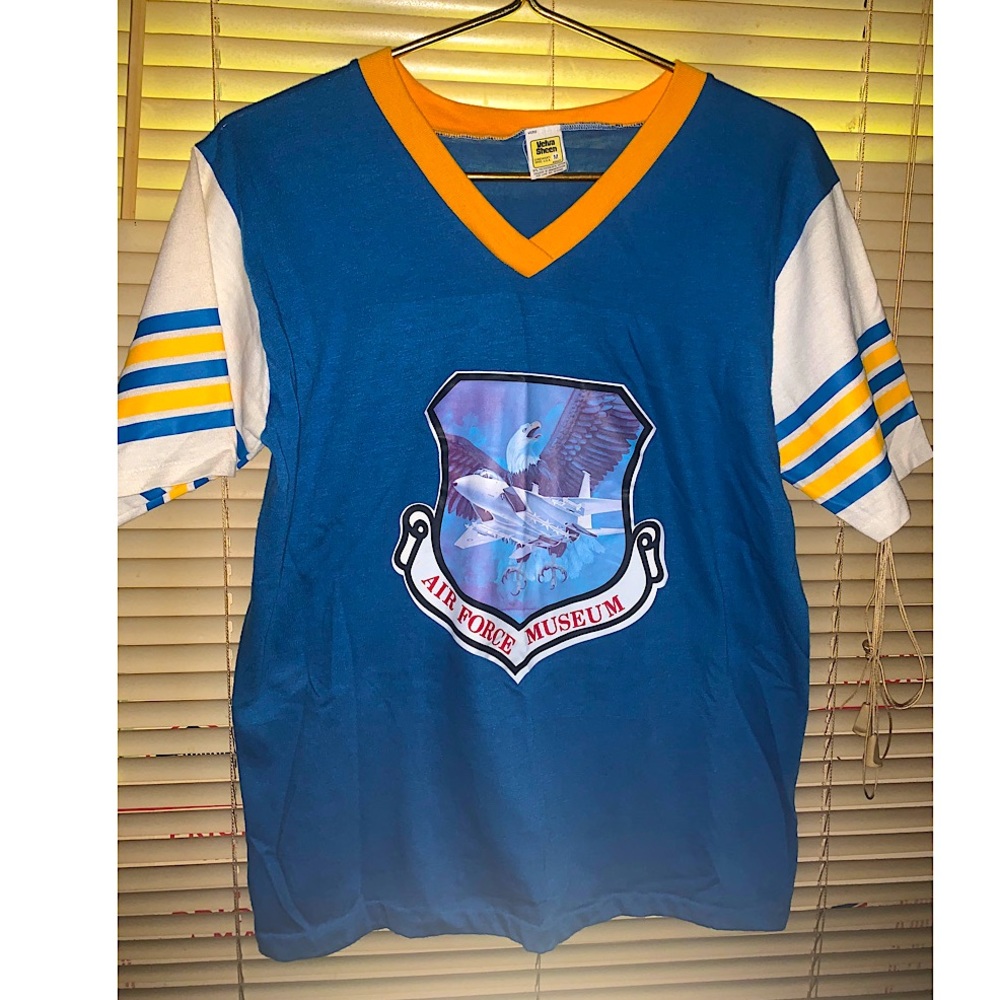 Vintage US Air Force Iron on style graphic T-shirt